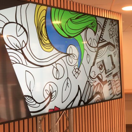 Fresque Digitale avec Un écran retransmet la fresque géante sur écran en animation fresque numérique