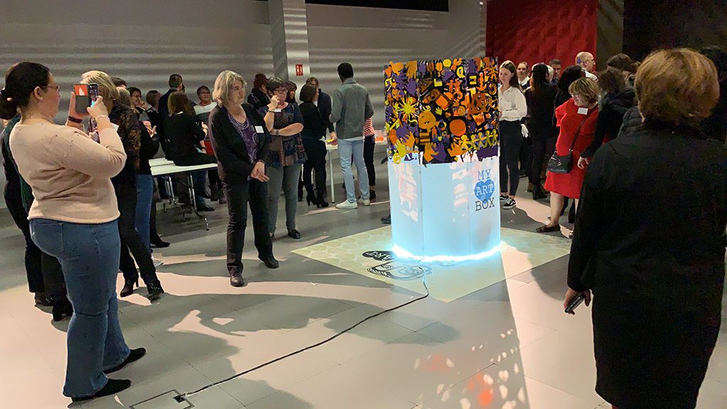 Art Salon Préventica 5 une format de team building sur mesure pour fresque team building aNa myartbox sur stand salon préventica