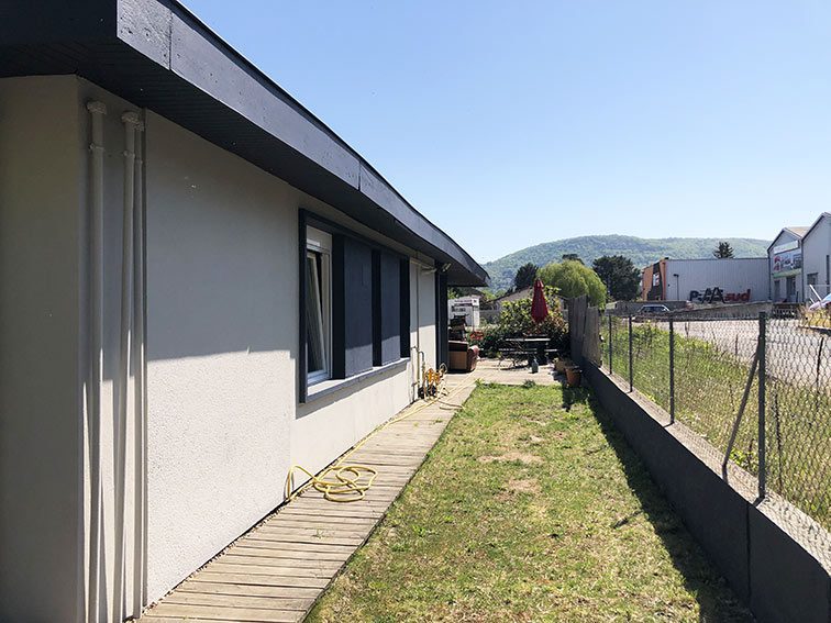 Pelouse Terrasse Ouest dans habitation 190 m2 A Vendre Couzon-au-Mont-d'Or Monts d'Or Lyon Nord