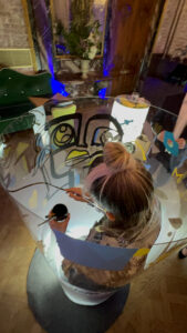 L'animation fresque de Luxe atypique à Paris My Art Box est collaborative et RSE