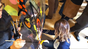 Animation artistique MyArtBox pour Team-building Fresque à Lyon avec ana Fernandes artiste