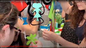 Une œuvre commune éco-responsable en PET recyclable de aNa artiste réalisée en animation inauguration Paris pour My Art Box