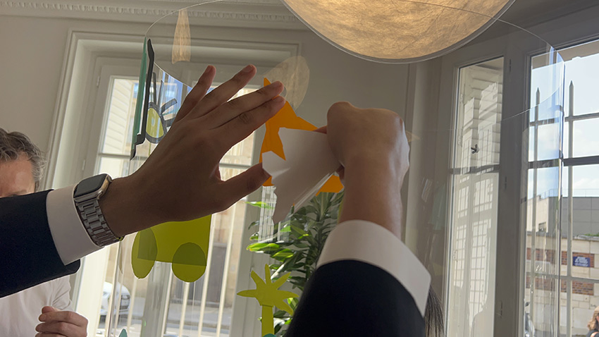 1 fresque Live en team building pour avocats à 50 à Paris 8 Une des premières idées en team-building pour avocats organisé par My Art Box à Paris et animé par Christophe Chazot est un avion de chasse