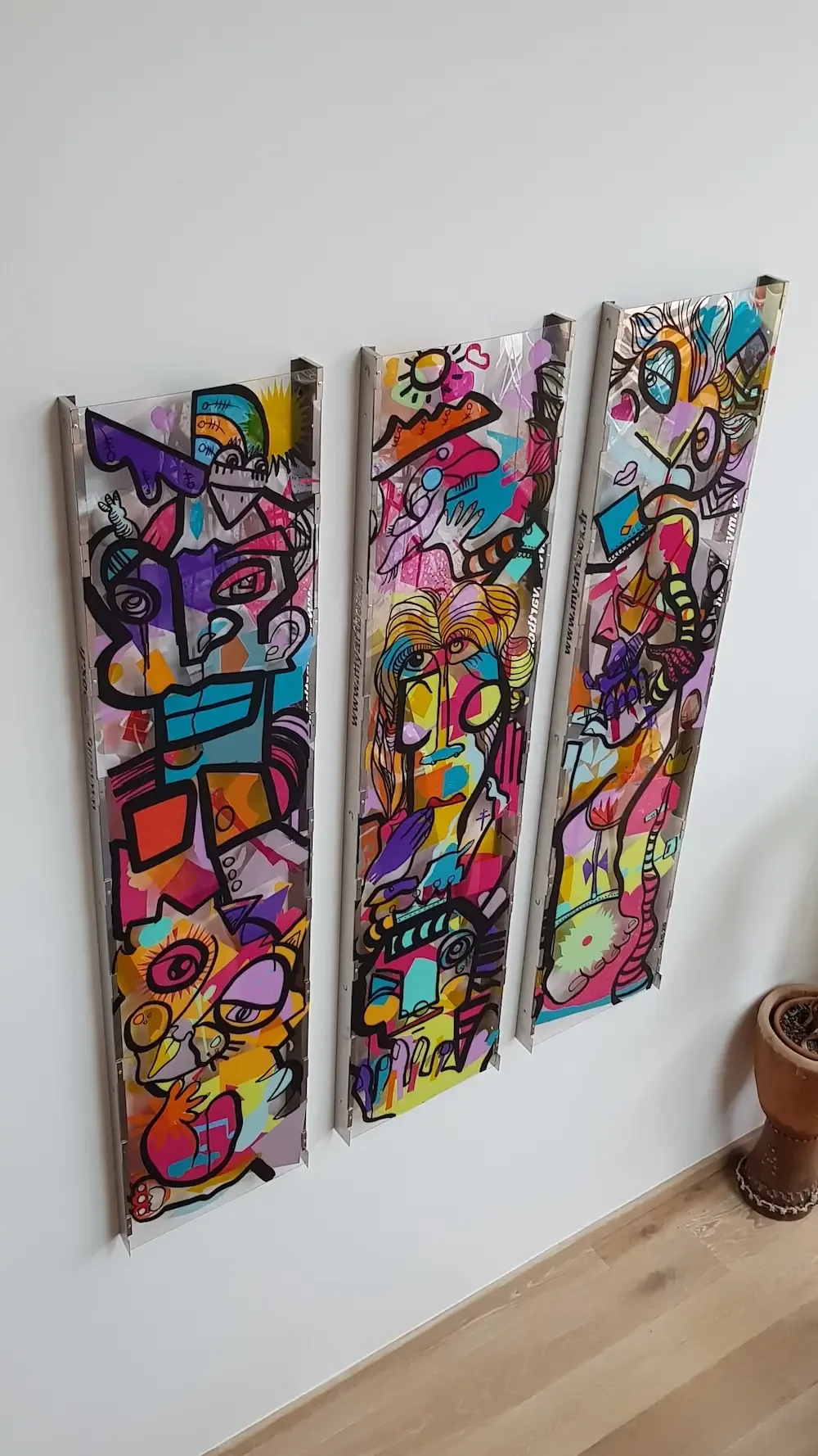 Fresque artistique colorée 'My Art Box' par aNa artiste exposée à Lyon.