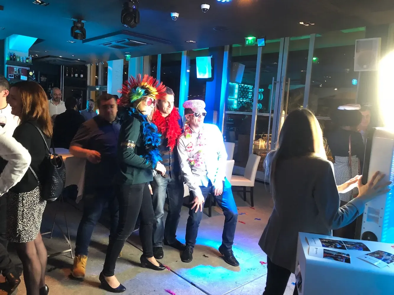 Animation photobooth My Art Box Technip Lyon avec aNa artiste
