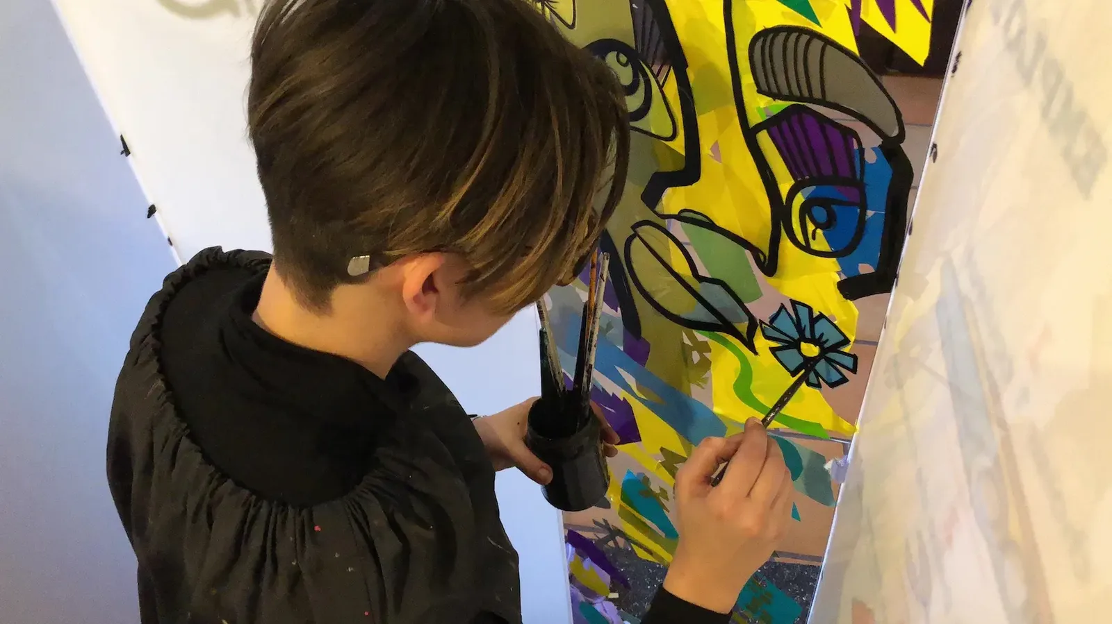 Animation artistique colorée My Art Box par aNa artiste pour un anniversaire.