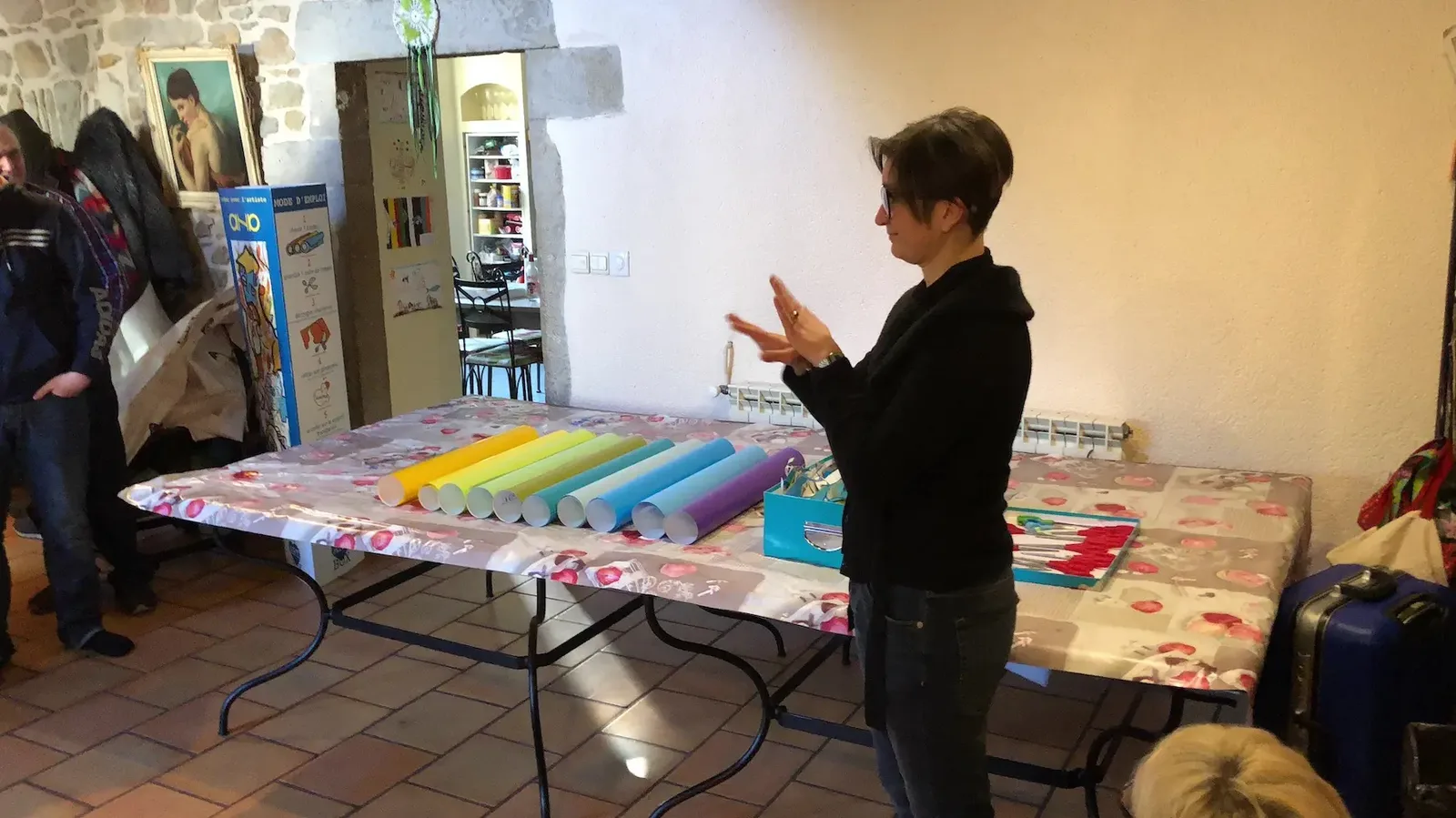 Présentation de matériel artistique éco-responsable My Art Box par aNa artiste pour un anniversaire.