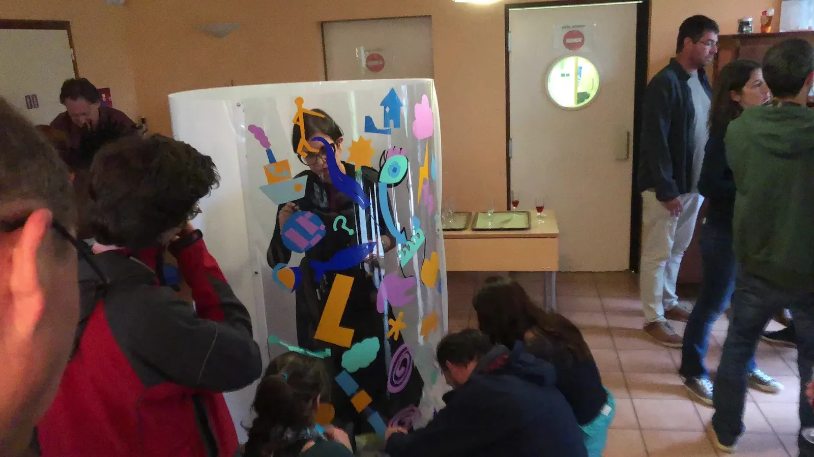 Participants en atelier artistique avec aNa artiste My Art Box, Toulouse.