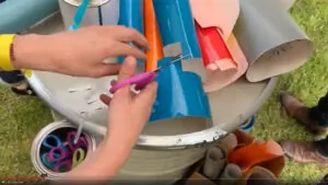 La Géniale Animation Anniversaire Entreprise Originale fresque plexi éco-responsable imaginée par aNa Fernandes et My Art Box à Bourg-en-Bresse est disponible sans supplément en France pour simplifier la vie de nos clients et revendeurs