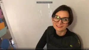 aNa est une Artiste professionnelle pour art en entreprise qui se déplace dans toute la France comme ici à Albi