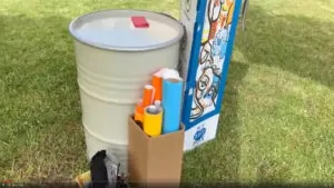 Le matériel My Art Box pour l'Animation Anniversaire Entreprise fresque plexi éco-responsable imaginée par aNa Fernandes à Bourg-en-Bresse et disponible en France