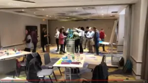 My Art Box propose une idée de team building Grenoble pour construire ensemble une œuvre commune souvenir