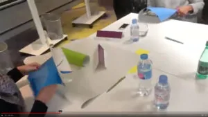 Le team building Grenoble éco-responsable My Art Box utilise du vinyle sans déchets au lieu de la peinture