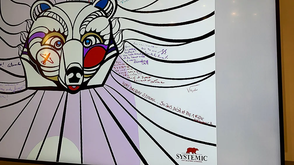 La fresque digitale livre d'or artistique en cours de création projetée en direct