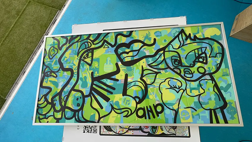 Une Fresque d'Animation de stand inclusive écoresponsable terminée et encadrée à Lyon en extérieur