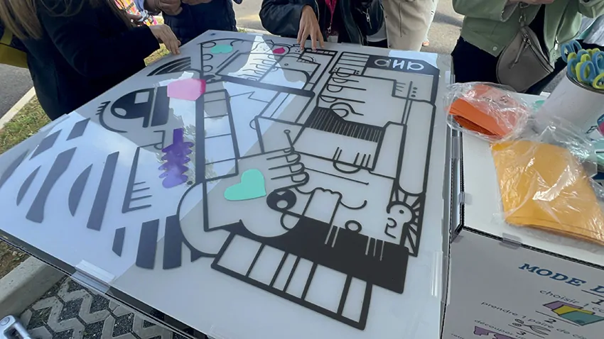 Le matériel éco-responsable innovant de My Art Box pour 2 fresques en inauguration animées à Metz par Christophe Chazot est disponible dans toutes les autres villes de France de Suisse, de Belgique et du Luxembourg