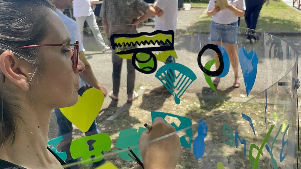 aNa artiste propose une animation originale fresque en garden party à Grenoble disponible au même prix dans toute la France