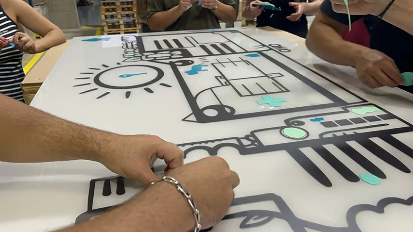 My Art Box propose une idée d'animation éco-responsable en team building artistique à Saint Etienne disponible au même prix dans toute la France