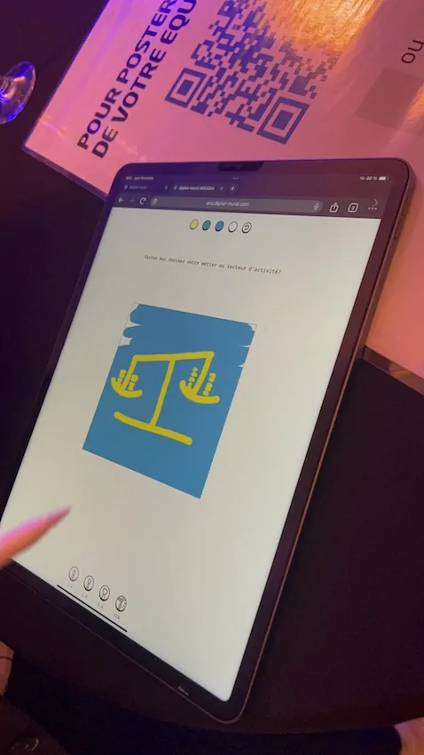 Un dessin original en animation digitale collaborative qui représente une balance comptable pour le poste de directeur financier