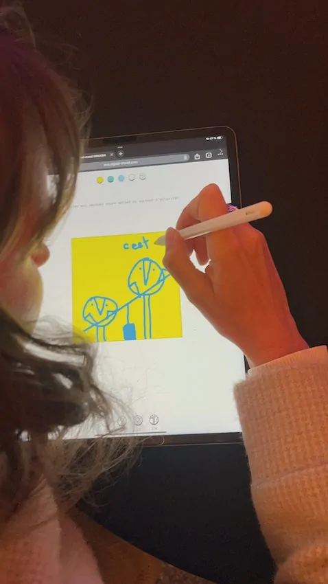 Une idée originale dessinée par une participante en animation digitale sur le Ipad pro de Christophe Chazot qui déambule au cocktail pour faire participer les invités